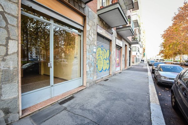locale commerciale in affitto a Torino in zona Madonna di Campagna