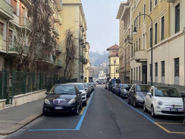negozio in affitto a Torino