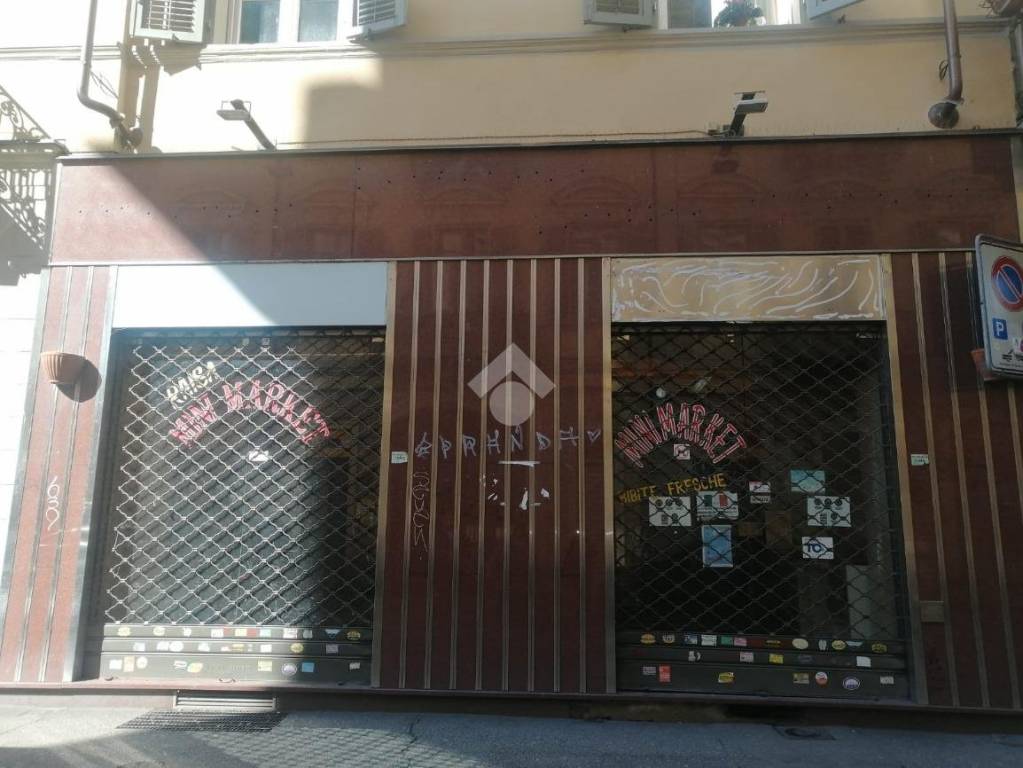 negozio in affitto a Torino in zona San Salvario