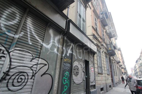 negozio in affitto a Torino