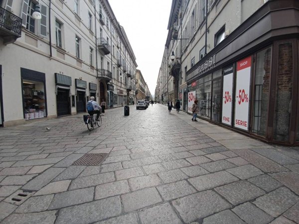 negozio in affitto a Torino