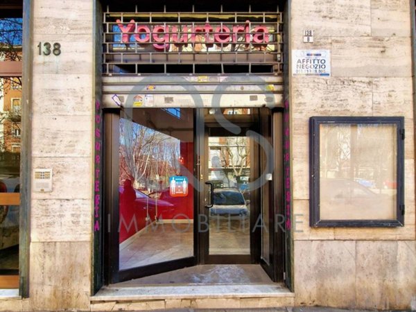 negozio in affitto a Torino in zona Vanchiglia