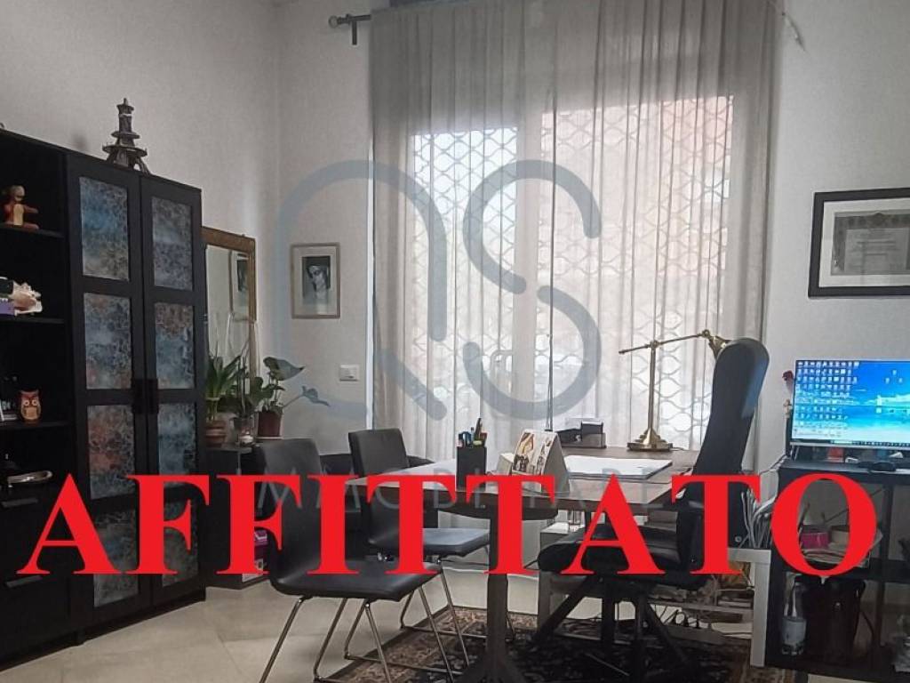 negozio in affitto a Torino in zona Madonna di Campagna