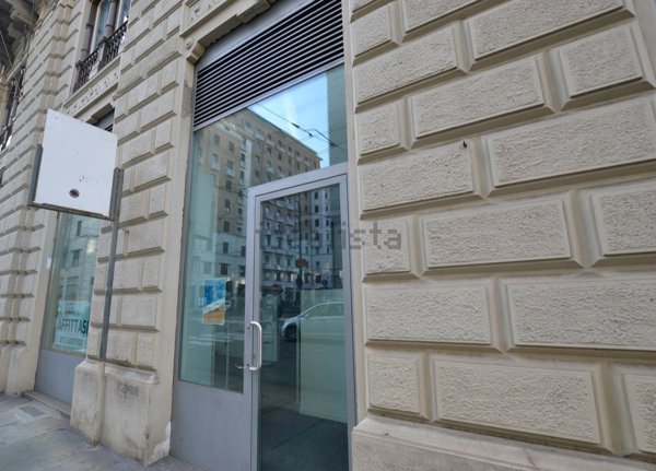 negozio in affitto a Torino