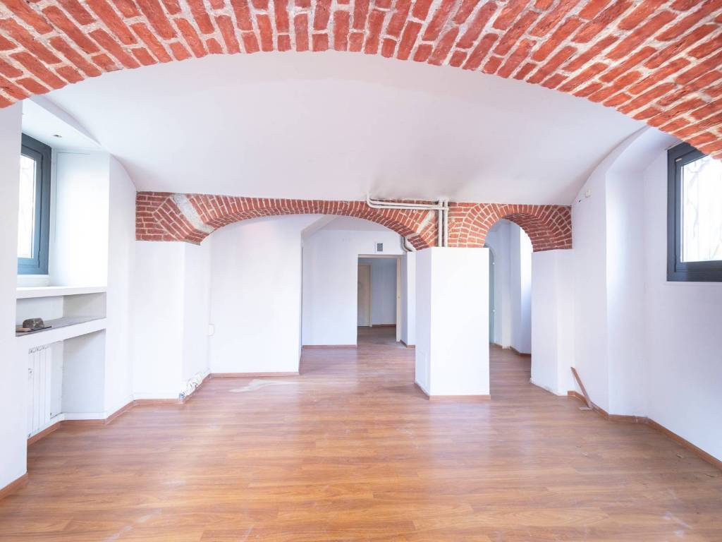 locale commerciale in affitto a Torino in zona Gran Madre