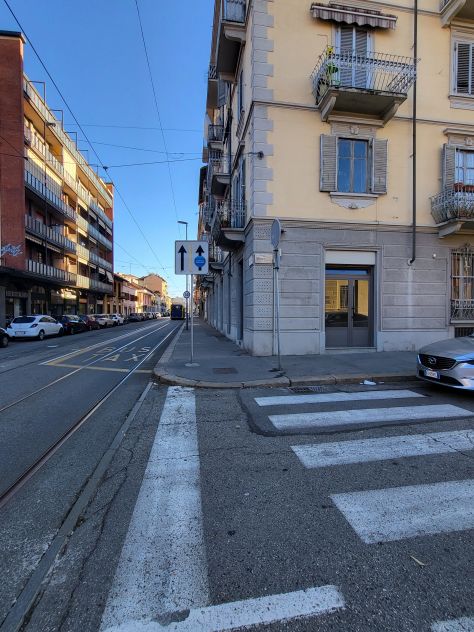 locale commerciale in affitto a Torino in zona Vallette