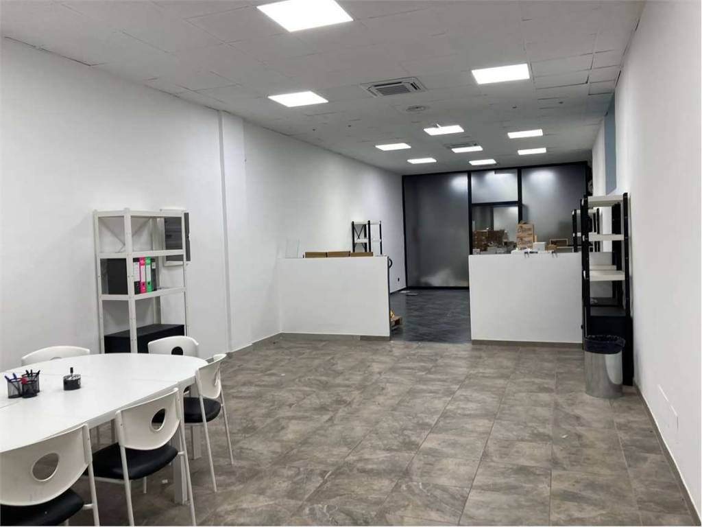 negozio in affitto a Torino in zona Santa Rita