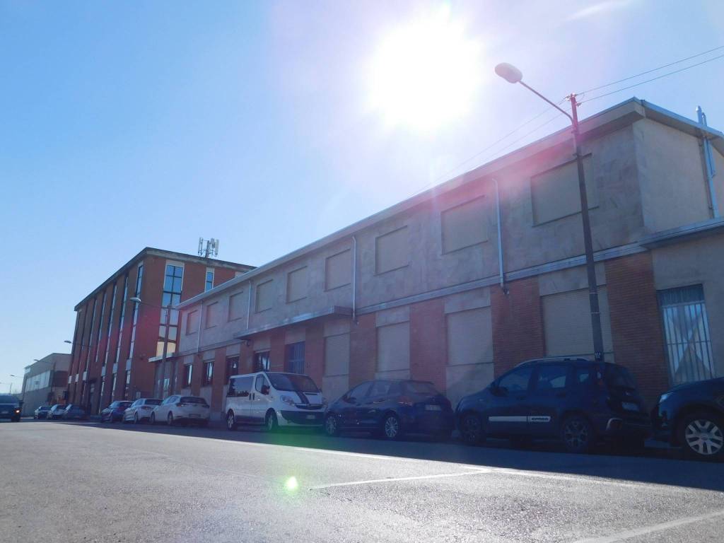 ufficio in affitto a Torino in zona Vallette