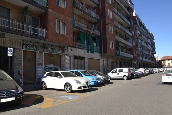 locale commerciale in affitto a Torino