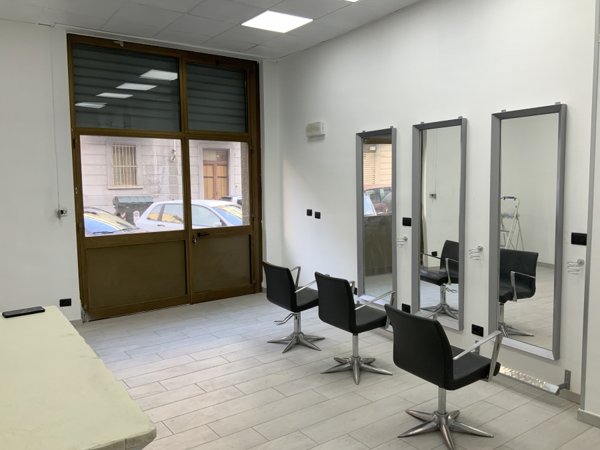 negozio in affitto a Torino
