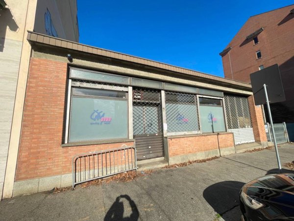 negozio in affitto a Torino in zona Mirafiori Sud