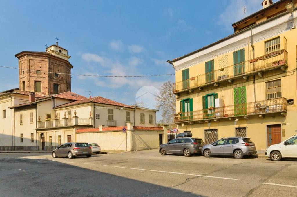 casa indipendente in affitto a Torino in zona Rosa