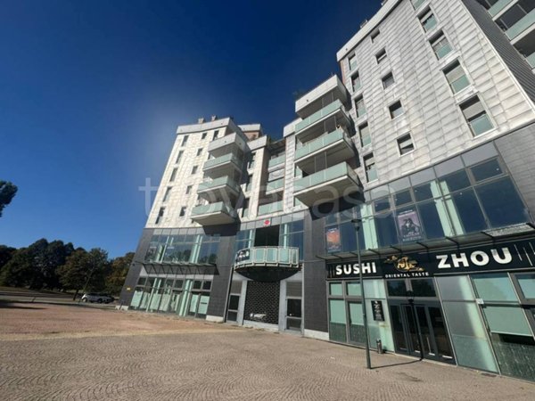 negozio in affitto a Torino in zona Mirafiori Sud