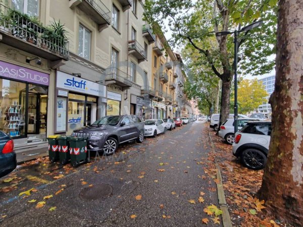 trivano in affitto a Torino in zona Cit Turin