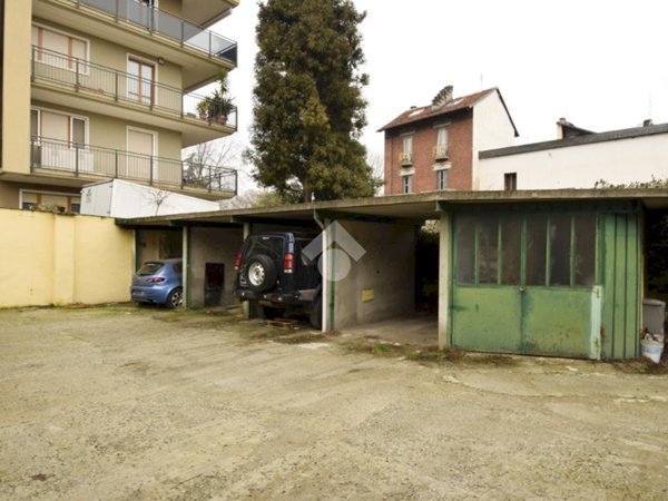 casa indipendente in affitto a Torino in zona Rosa