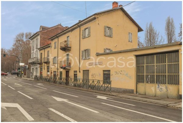 casa indipendente in affitto a Torino in zona Rosa