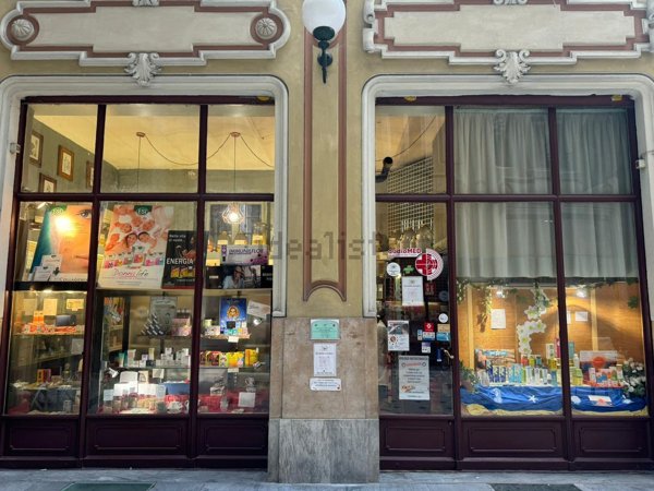 negozio in affitto a Torino