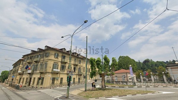 casa indipendente in affitto a Torino in zona Rosa