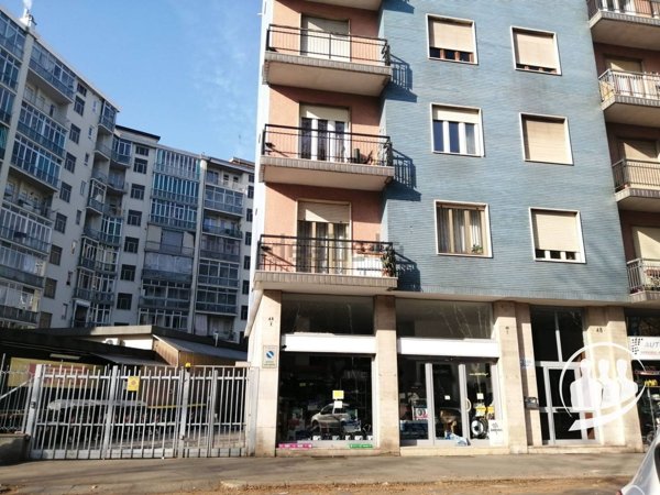locale commerciale in affitto a Torino in zona Santa Rita