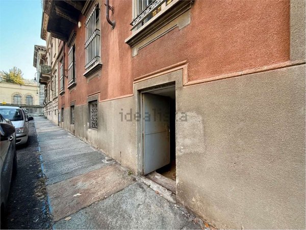 locale di sgombero in affitto a Torino in zona Gran Madre