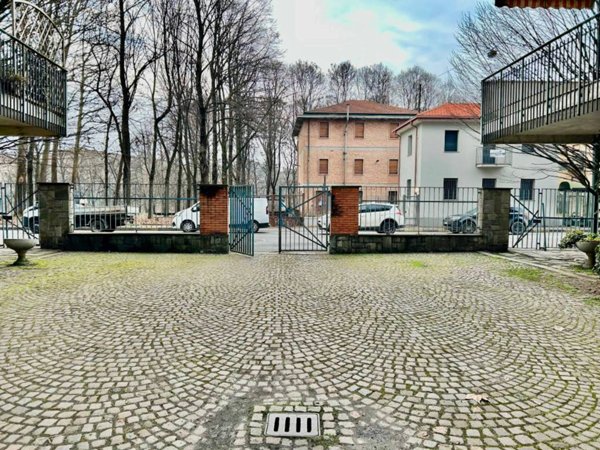 casa indipendente in affitto a Torino in zona Rosa