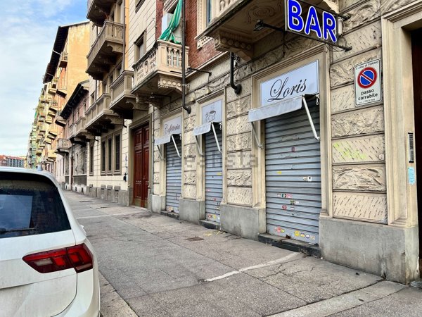 negozio in affitto a Torino in zona Cenisia