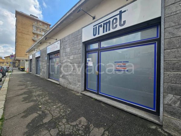 negozio in affitto a Torino in zona Madonna di Campagna