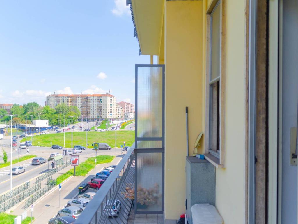 appartamento in affitto a Torino in zona Aurora