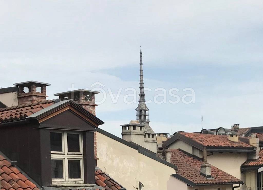 appartamento in affitto a Torino in zona Centro Storico