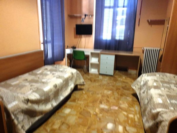 negozio in affitto a Torino in zona Vanchiglia