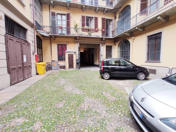negozio in affitto a Torino