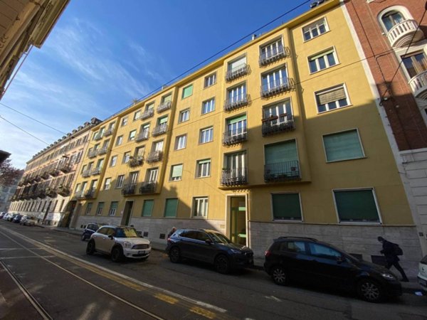 negozio in affitto a Torino in zona Vanchiglia