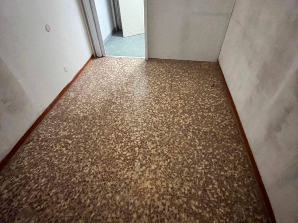 negozio in affitto a Torino in zona Borgo San Paolo