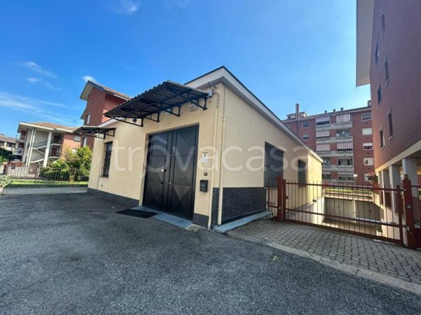 locale commerciale in affitto a Torino in zona Barca