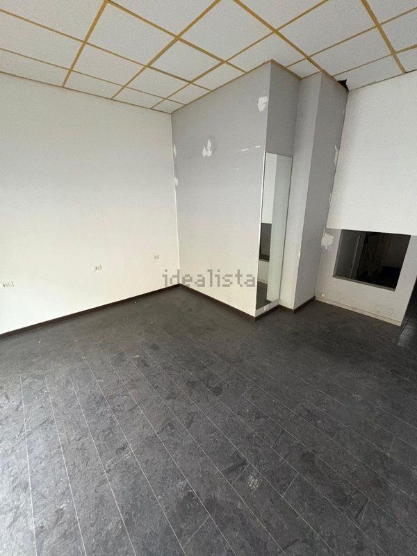 locale commerciale in affitto a Torino in zona Vanchiglia