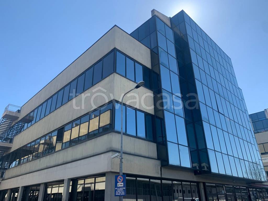 ufficio in affitto a Torino in zona Mirafiori Sud