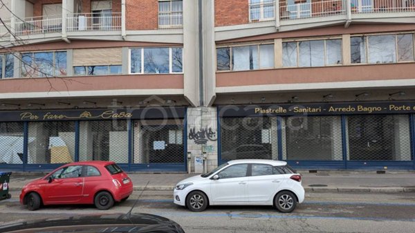negozio in affitto a Torino in zona Campidoglio
