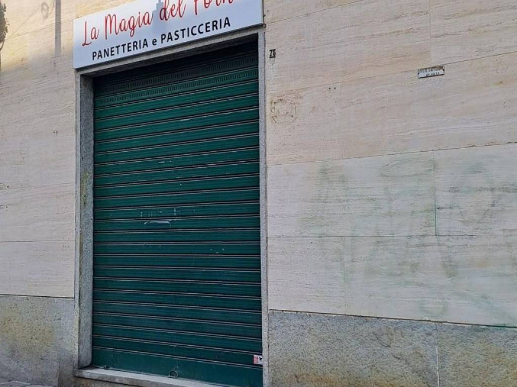 negozio in affitto a Torino in zona Parella