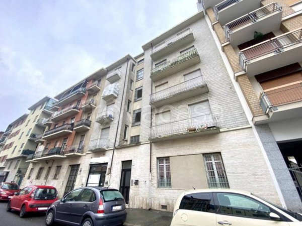 negozio in affitto a Torino in zona Madonna di Campagna