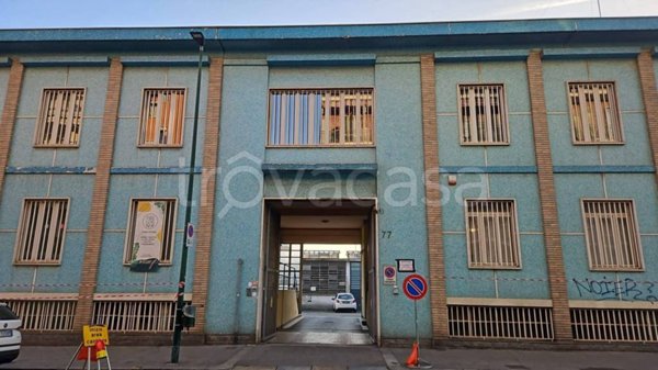 negozio in affitto a Torino in zona Pozzo Strada