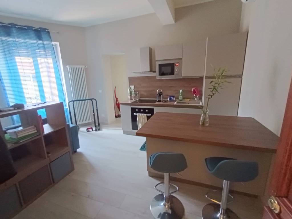 intera palazzina in affitto a Torino in zona Vanchiglia