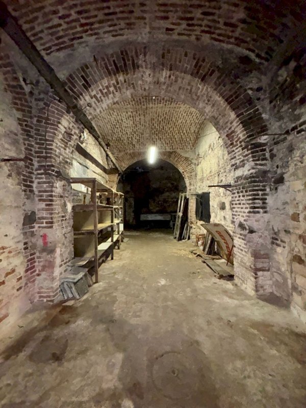locale di sgombero in affitto a Torino in zona San Donato