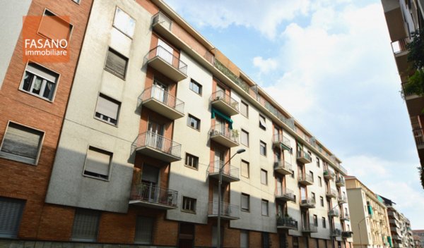 negozio in affitto a Torino in zona Santa Rita