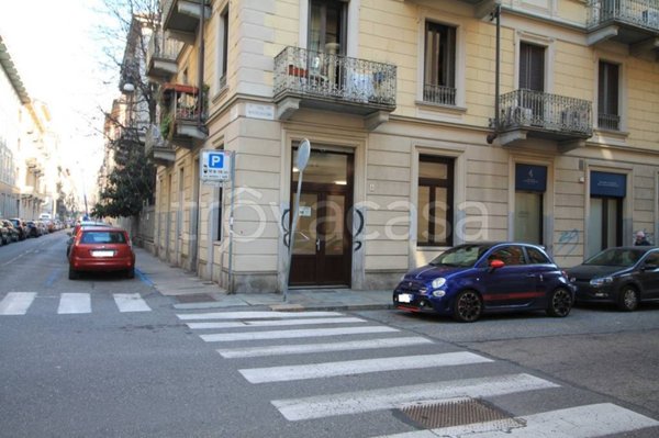 trivano in affitto a Torino in zona Crocetta