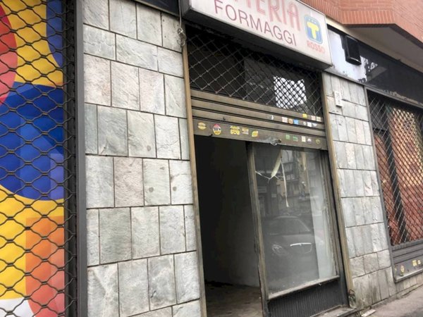 negozio in affitto a Torino