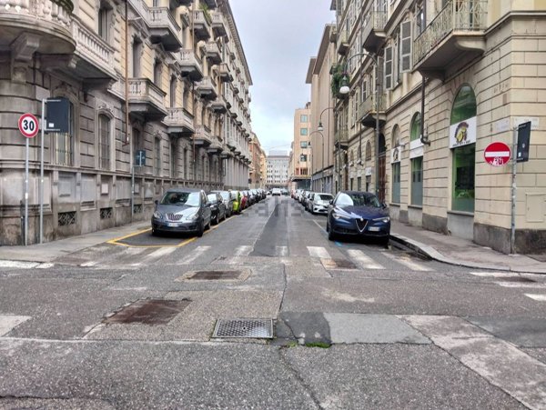 negozio in affitto a Torino in zona Centro Storico