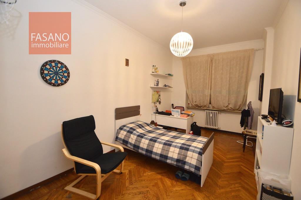 negozio in affitto a Torino in zona Crocetta