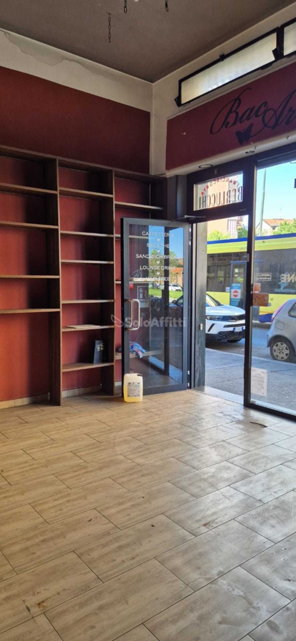 locale commerciale in affitto a Torino in zona Borgata Lesna