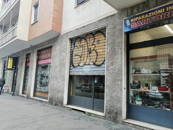 negozio in affitto a Torino in zona Lingotto