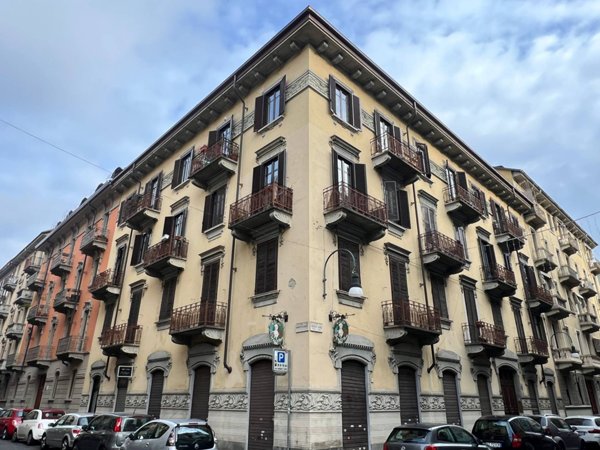 appartamento in affitto a Torino in zona Cit Turin